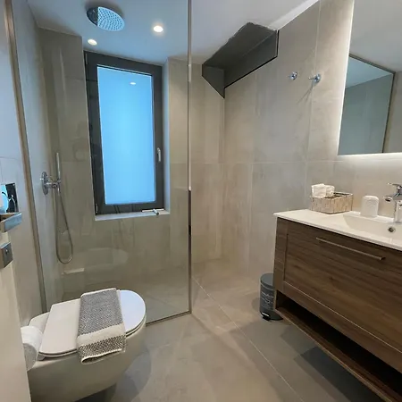 Sun And Sea - Beachfront, 2 Bedrooms With Sea View & Garden Parálion Ástros