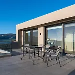 Sun And Sea - Beachfront, 2 Bedrooms With Sea View & Garden Parálion Ástros