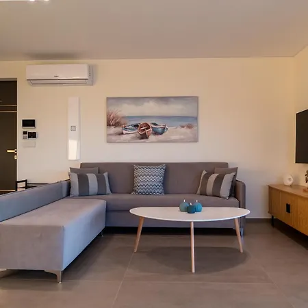 Διαμέρισμα Sun And Sea - Beachfront, 2 Bedrooms With Sea View & Garden *