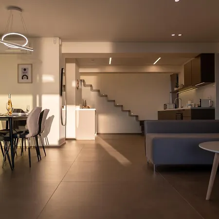 Sun And Sea - Beachfront, 2 Bedrooms With Sea View & Garden * Parálion Ástros