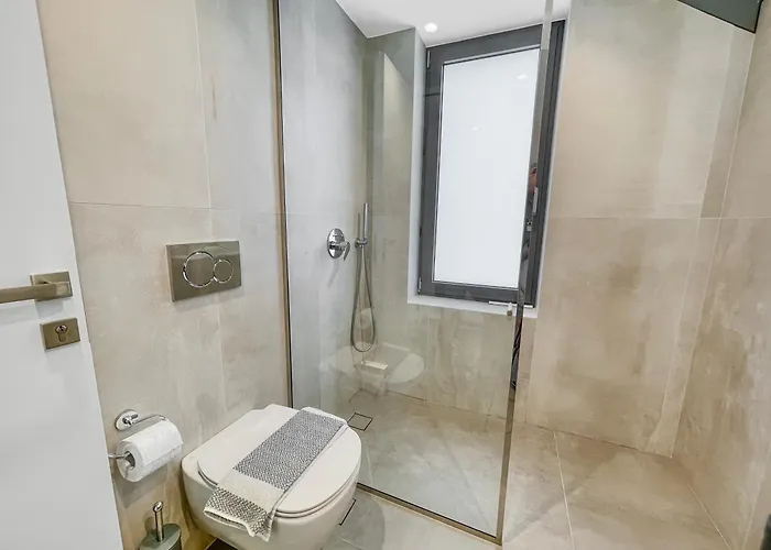 Apartamento Sun And Sea - Beachfront, 2 Bedrooms With Sea View & Garden Parálion Ástros